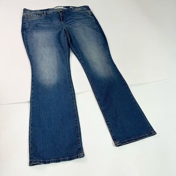 Torrid Denim Jeans Womens Size 22R Blue First At Fit Slim Boot Five Pocket new - Picture 1 of 12